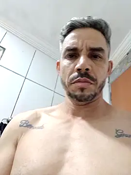 Snapshot of QfabO123 chatting on 30, 10, 2025 QfabO123 online show from 30, 10, 2025