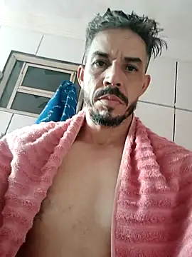 Snapshot of QfabO123 chatting on 3, 12, 2025 QfabO123 online show from 3, 12, 2025