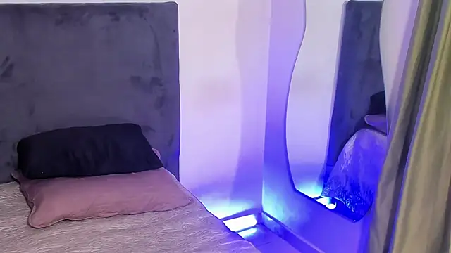 saramikaelson online show from 13, 1, 2026