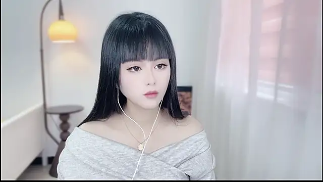 Snapshot of Musae7 chatting on 17, 11, 2025 Musae7 online show from 17, 11, 2025