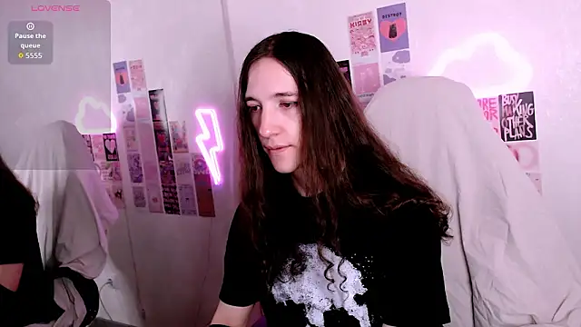 SilverMuse online show from 4, 2, 2026