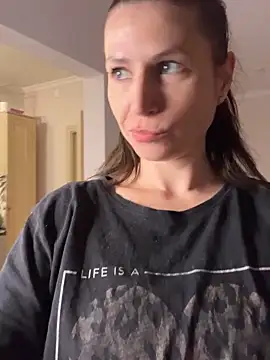 Lizza xxx online show from 22, 11, 2025