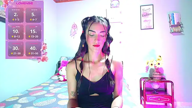 Snapshot of angelic_coral chatting on 15, 11, 2025 angelic coral online show from 15, 11, 2025