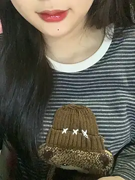 Linhtruong  online show from 15, 12, 2025