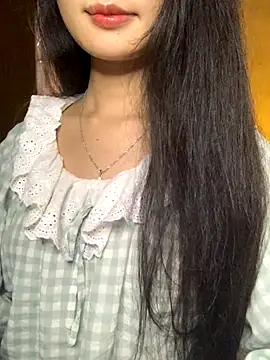 Snapshot of Nhinhi18 chatting on 20, 12, 2025 Nhinhi18 online show from 20, 12, 2025