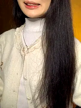 Snapshot of Nhinhi18 chatting on 7, 1, 2026 Nhinhi18 online show from 7, 1, 2026