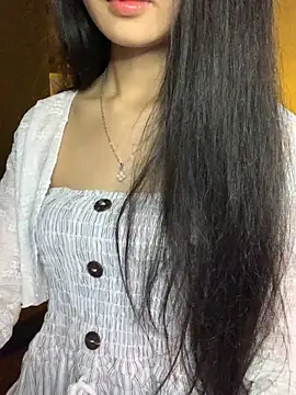 Snapshot of Nhinhi18 chatting on 5, 3, 2026 Nhinhi18 online show from 5, 3, 2026