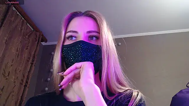 Snapshot of Iris_lave chatting on 30, 10, 2025 Iris lave online show from 30, 10, 2025