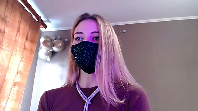 Snapshot of Iris_lave chatting on 27, 11, 2025 Iris lave online show from 27, 11, 2025