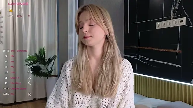 Snapshot of zegoii chatting on 10, 10, 2025 zegoii online show from 10, 10, 2025