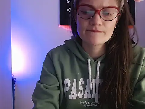 Snapshot of Camila-ventura chatting on 1, 11, 2025 Camila-ventura online show from 1, 11, 2025