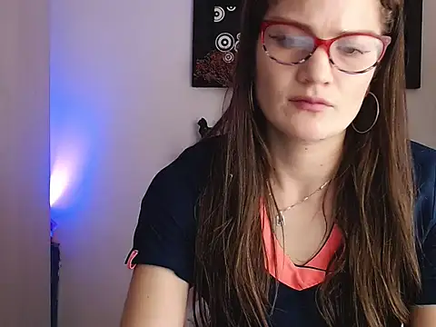 Snapshot of Camila-ventura chatting on 3, 11, 2025 Camila-ventura online show from 3, 11, 2025