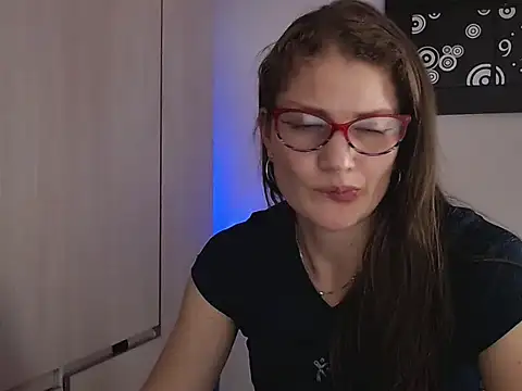 Snapshot of Camila-ventura chatting on 6, 11, 2025 Camila-ventura online show from 6, 11, 2025