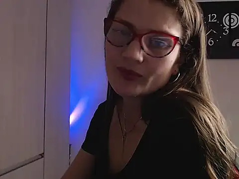 Snapshot of Camila-ventura chatting on 7, 11, 2025 Camila-ventura online show from 7, 11, 2025