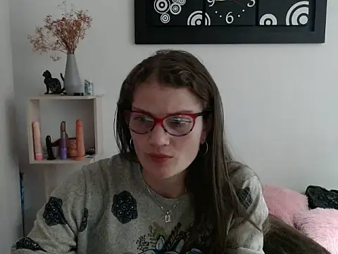 Snapshot of Camila-ventura chatting on 11, 11, 2025 Camila-ventura online show from 11, 11, 2025