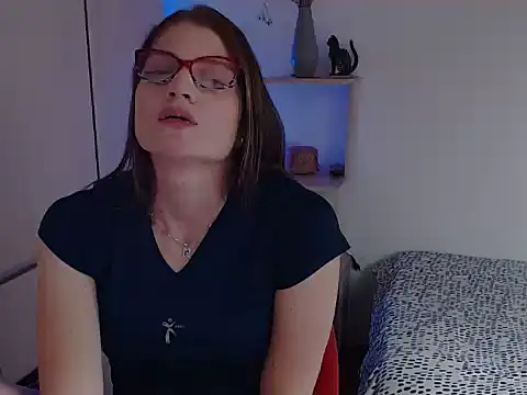 Snapshot of Camila-ventura chatting on 18, 11, 2025 Camila-ventura online show from 18, 11, 2025