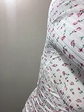 Snapshot of Maddy_w chatting on 22, 11, 2025 Maddy w online show from 22, 11, 2025