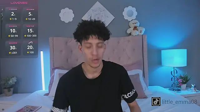 Joe And Emma online show from 4, 11, 2025