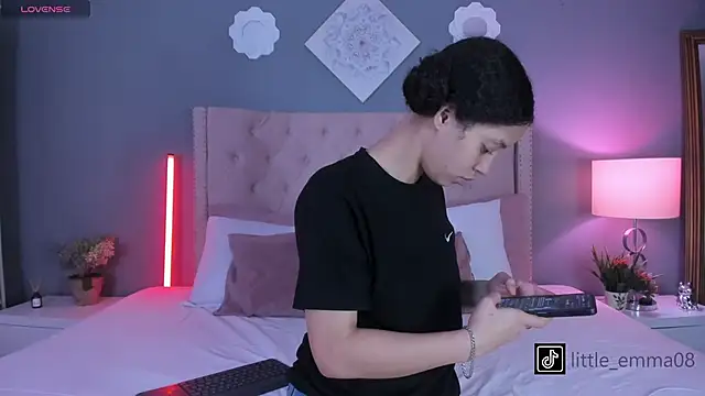 Joe And Emma online show from 6, 11, 2025