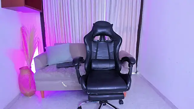 Asta Black online show from 31, 10, 2025