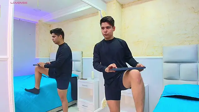 Asta Black online show from 11, 11, 2025