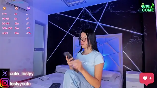 lesly cutee online show from 2, 2, 2026