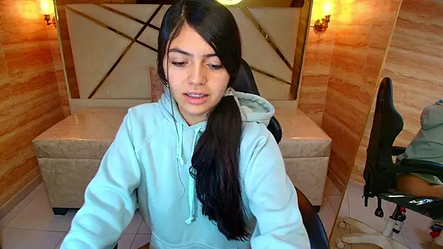 cami goddess r online show from 6, 11, 2025