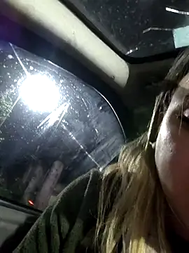 Snapshot of Dulceluz_420 chatting on 8, 11, 2025 Dulceluz 420 online show from 8, 11, 2025