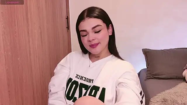 Snapshot of DulceDuarte chatting on 7, 11, 2025 DulceDuarte online show from 7, 11, 2025