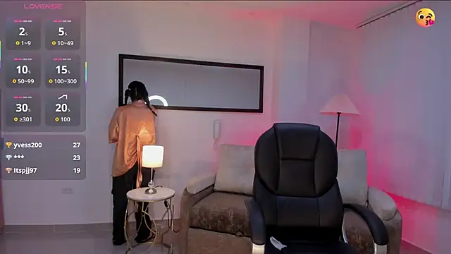 Ayshel cooperr online show from 1, 11, 2025