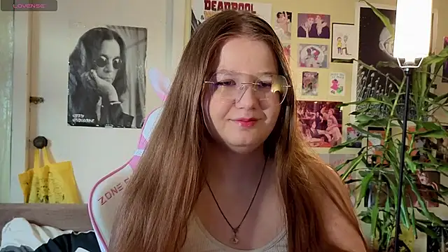 Sienna-Cow online show from 18, 10, 2025