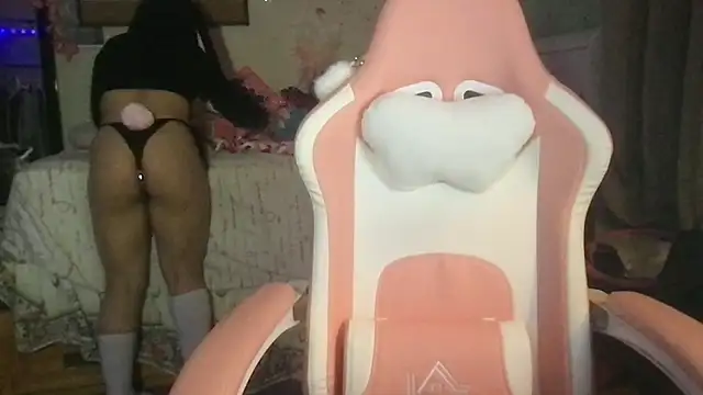 nekowaifuuu online show from 14, 10, 2025