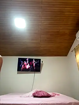 Alina0 online show from 9, 9, 2025