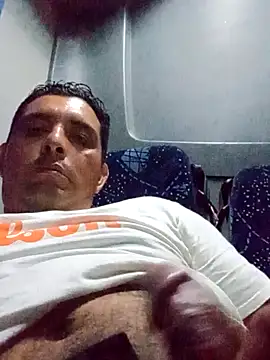 Snapshot of 125Delfin90 chatting on 11, 11, 2025 125Delfin90 online show from 11, 11, 2025