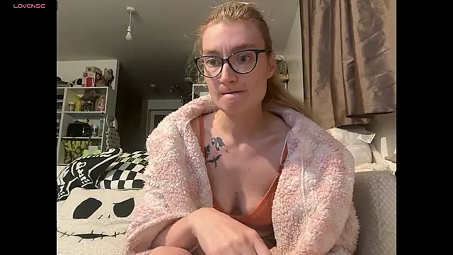 Snapshot of harleyblair chatting on 17, 9, 2025 harleyblair online show from 17, 9, 2025