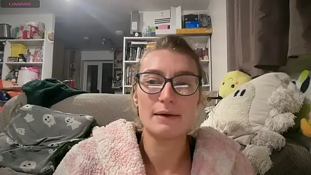 harleyblair online show from 10, 3, 2026