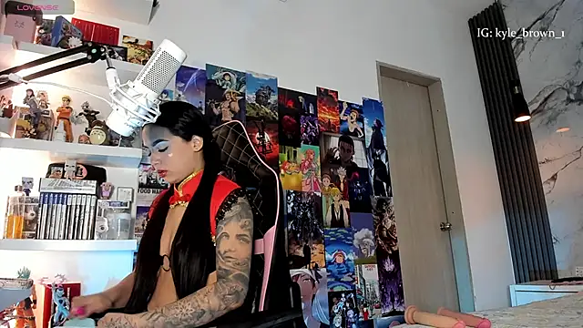 Snapshot of soy_kylebrown chatting on 31, 10, 2025 soy kylebrown online show from 31, 10, 2025