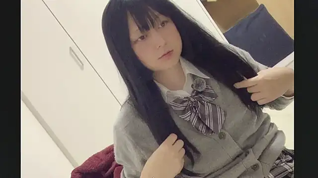 Snapshot of Mia032 chatting on 2, 11, 2025 Mia032 online show from 2, 11, 2025