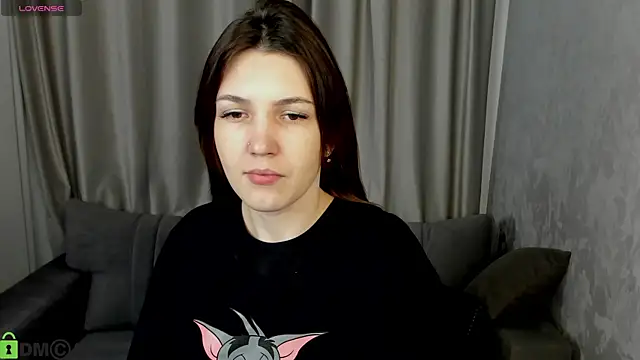 Snapshot of MalvinaDream chatting on 28, 11, 2025 MalvinaDream online show from 28, 11, 2025