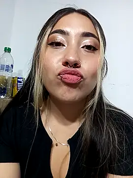  ManuVeelez online show from 19, 12, 2025