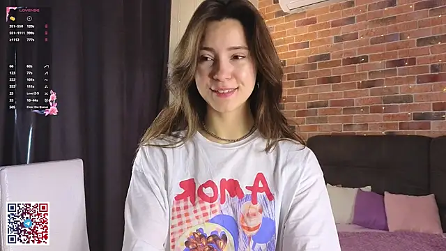 Snapshot of JasminDoroti chatting on 20, 10, 2025 JasminDoroti online show from 20, 10, 2025