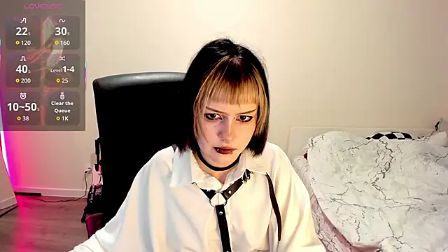 LiyaLuna online show from 21, 10, 2025