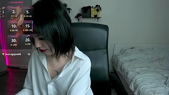 LiyaLuna online show from 18, 2, 2026