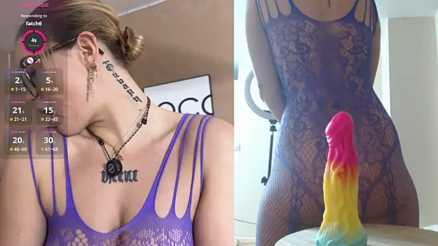 Snapshot of zoeypink chatting on 22, 11, 2025 zoeypink online show from 22, 11, 2025