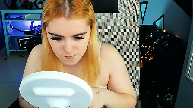 Snapshot of Stef_Nicks chatting on 24, 11, 2025 Stef Nicks online show from 24, 11, 2025