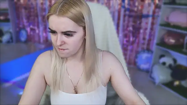 Snapshot of Stef_Nicks chatting on 12, 2, 2026 Stef Nicks online show from 12, 2, 2026