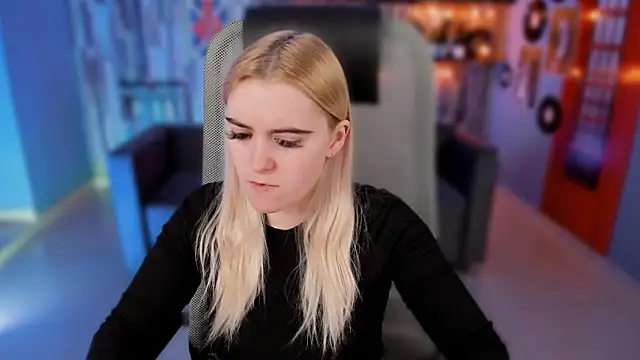 Snapshot of Stef_Nicks chatting on 22, 2, 2026 Stef Nicks online show from 22, 2, 2026