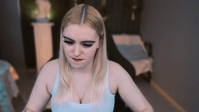 Snapshot of Stef_Nicks chatting on 28, 2, 2026 Stef Nicks online show from 28, 2, 2026