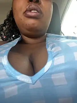 SEXYBOOBS21D online show from 12, 11, 2025