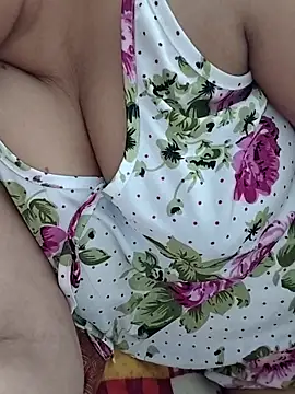 Snapshot of Anjali143142 chatting on 8, 9, 2025 Anjali143142 online show from 8, 9, 2025